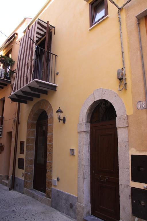 La Finestra Sotto La Rocca Daire Cefalù Oda fotoğraf